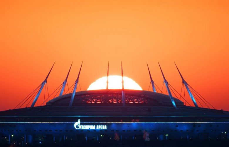Закат над Газпром-ареной. Фото: