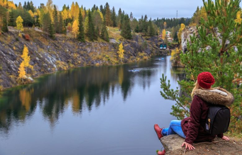 В горном парке «Рускеала» можно побывать со скидкой 51% Голубые озера, острые мраморные скалы,…