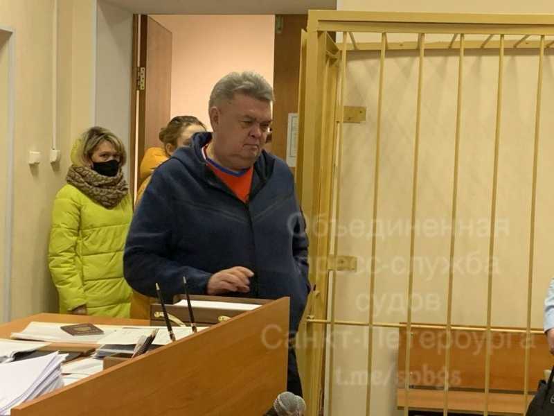 Тренера Ильин оштрафовали после инцидента в Пулково |