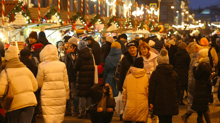 Россияне признались, какие дела их больше всего раздражают в преддверии Нового года