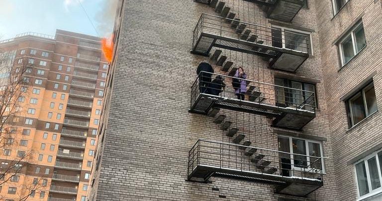 22 декабря в 10:53 поступило сообщение о пожаре по адресу: Калининский район, улица Брянцева…