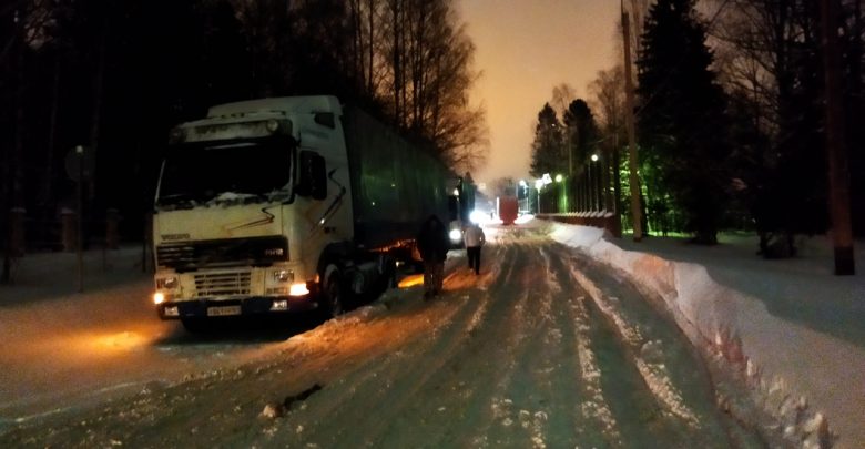 Вчерашние снежные приключения в Агалатово, 20 км от Питера. С Новоприозерского шоссе и из…