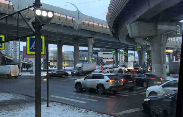 Перекрёсток Савушкина и Планерной «радует» сразу двумя ДТП