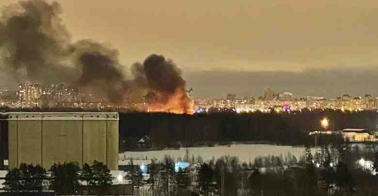 Крупный пожар произошёл в Выборгском районе Петербурга в хостеле на 2-й Семёновской, 17. Пламя…