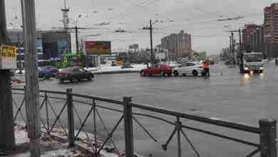 На пересечении Большевиков и Колонтай ДТП трамваи в строну Александровской больницы стоят