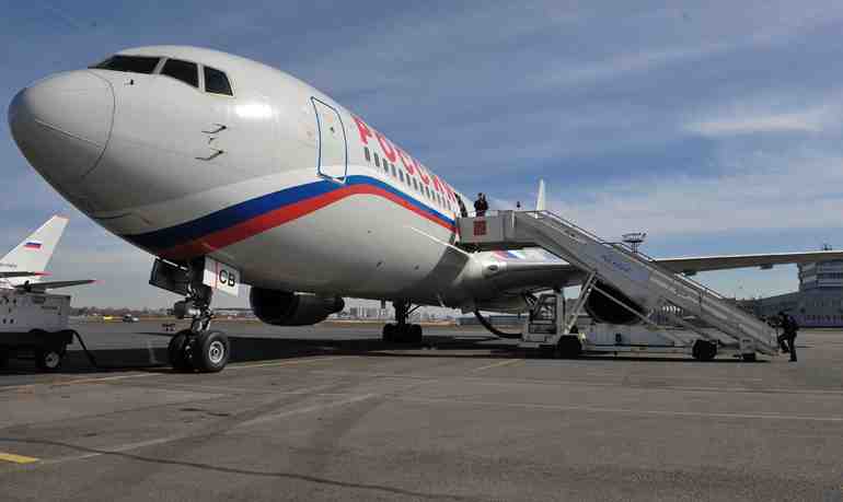 Российским туристам не возвращают деньги за путевки, но предлагают заменить чартеры на обычные рейсы |