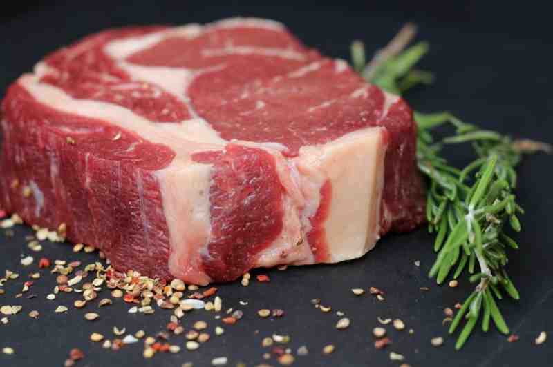 В Национальной мясной ассоциации РФ допустили рост цен на мясо на 20% - Новости Санкт-Петербурга