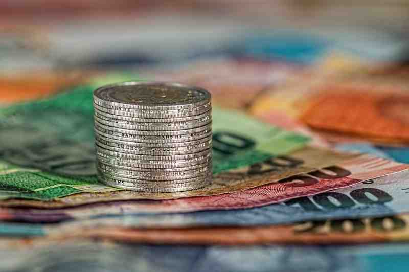 Курс евро опустился ниже 78 рублей впервые с июня 2020 года - Новости Санкт-Петербурга