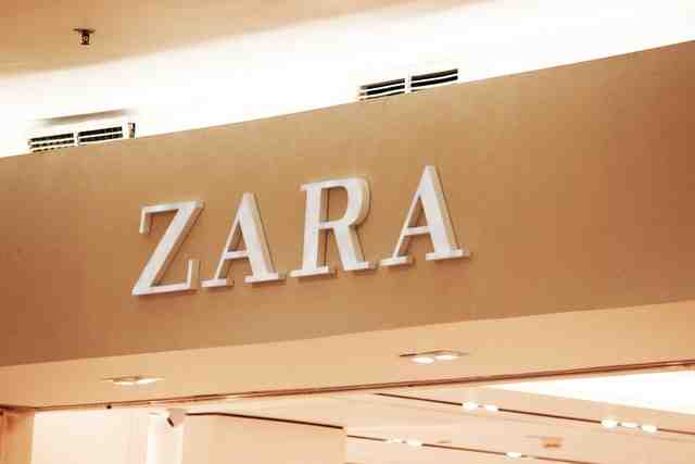 Магазины Zara могут открыться в России под другим брендом - Новости Санкт-Петербурга