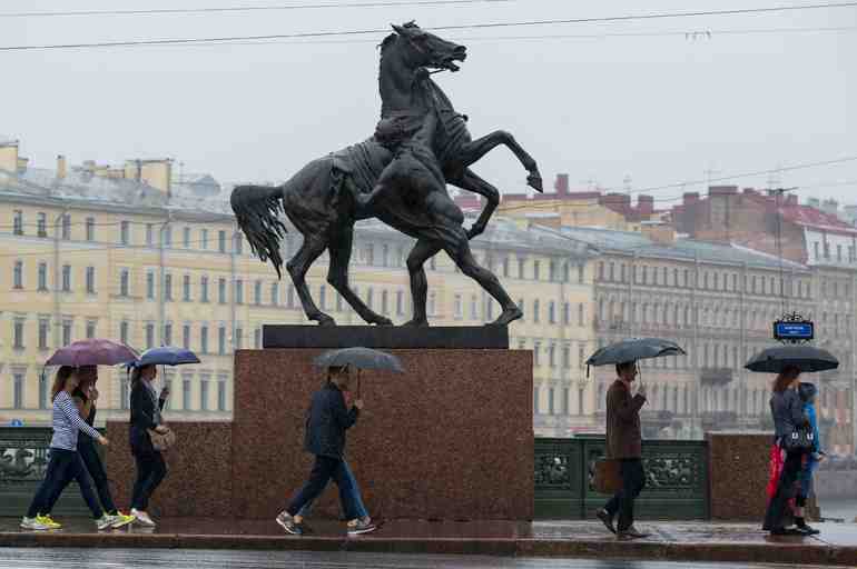 Холодный атмосферный фронт станет виновником дождей и гроз в Петербурге - Новости Санкт-Петербурга
