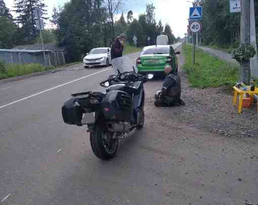 Конфликт между байкером и автомобилистом в Агалатово. По предварительной информации, конфликт с применением травматического…