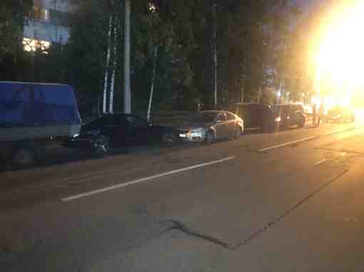 Каршеринг убрал 5 припаркованных машин на Байконурской 5. Трезвый и со своим аккаунтом