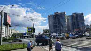 16-00 перекрёсток Софийской и Славы не работает светофор
