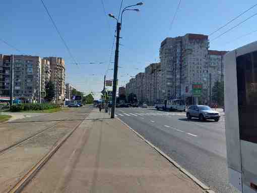 На перекрестке Партизана Германа и проспекта Ветеранов не работают светофоры