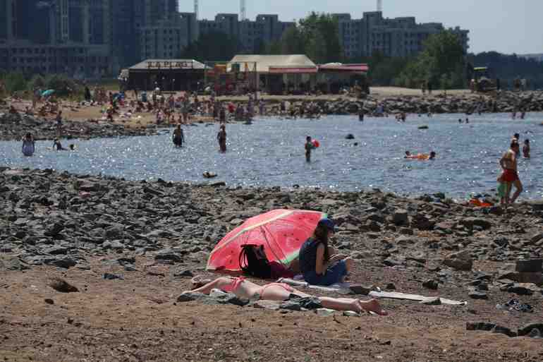 В Петербурге объявили оранжевый уровень опасности почти до полудня 18 августа - Новости Санкт-Петербурга