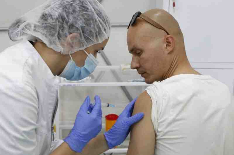 Петербуржцы могут привиться от гриппа в 30 мобильных пунктах - Новости Санкт-Петербурга