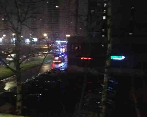 На Белышева 2/3 03:55 ночи, пожар в общежитии на 8-ом этаже Шесть пожарных расчетов…