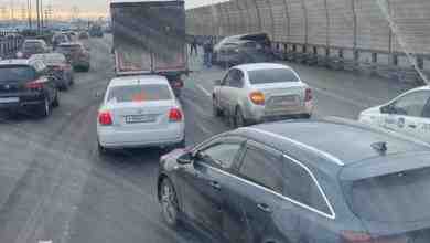 Авария на 59-км внутренней стороны КАД, между Большим Обуховским мостом и Софийской