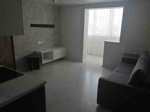 #Продам квартиру, полностью меблированную, площадью 42,5 м2. Квартира состоит из гостиной с кухней, спальни,…