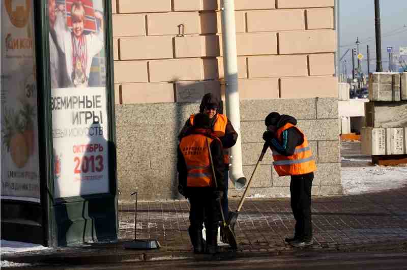 Смольный отчитался о сложностях с уборкой дорог - Новости Санкт-Петербурга