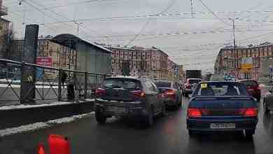 На Новочеркасском проспекте, Лифан очень нежно вошел в зад свежей BMW, после натирания его…