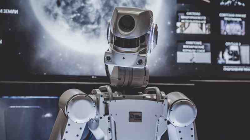 Нейросеть выгоняет людей: заменят ли человека роботы и искусственный интеллект - Новости Санкт-Петербурга