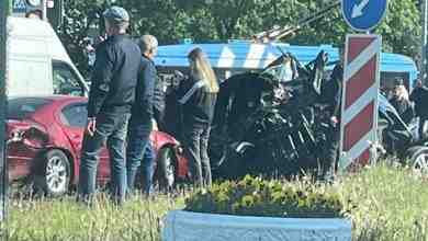 Самосвал снес 9 машин перед Невским путепроводом ДТП спровоцировал 36-летний водитель грузового автомобиля «Ивеко»,…