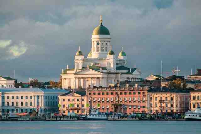 Финляндия намерена выслать из страны девять российских послов - Новости Санкт-Петербурга
