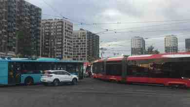 Пересечение ул. Колонтай и Дальневосточного проспекта Я насчитал в пробке 28 трамваев, 11 автобусов,…