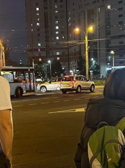 Авария на перекрестке возле метро «Комендантский проспект»