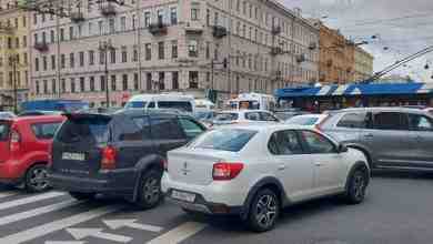 12:10 пересечение Невского и Литейного — не работает светофор. Пробки во все стороны