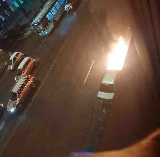В 20:37 поступило сообщение о пожаре по адресу: Красногвардейский район, Среднеохтинский проспект, у дома…