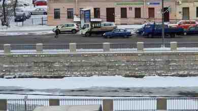 Нечетная сторона Обводного перекрыта между Московским и Измайловским в сторону порта. Четная тоже стоит