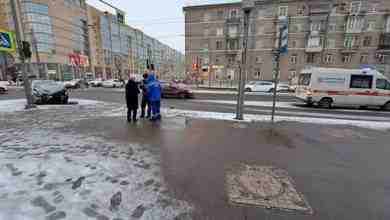 Ищу свидетелей ДТП на перекрестке Варшавской и Благодатной. около автомобиль скорой помощи, выехав на…