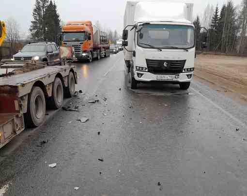 Прошу откликнуться очевидцев ДТП, произошедшего 29 марта, в районе на 93-м км автодороги ПСКОВ-СПБ…