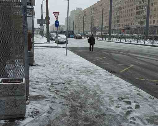 Перекрыт проезд из-за ДТП на пр. Просвещения, напротив дома 87к1, у станции метро «Гражданский…