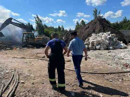 Прокуратурой Ломоносовского района организована проверка по факту пожара, произошедшего на полигоне сбора твердых бытовых…