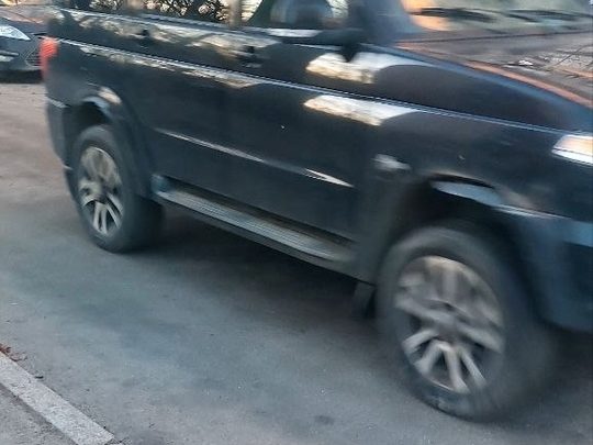 Черный «УАЗ Патриот» 2017 года выпуска с номером К372КС198, мощностью лошадиных сил, сегодня в…