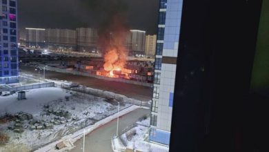 На бульваре Головнина, что на Васильевском острове рано утром горели шесть бытовок размером 2×6…