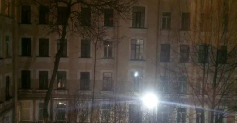 Второй раз горит одна и та же квартира в доме 28 по Большой Зелениной…