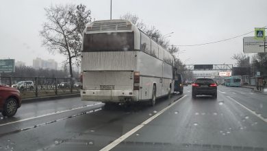 Беларус на большом рейсовом автобусе испортил микроавтобус и утро всем, кто едет по Пулковскому…