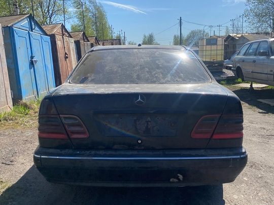Продается на запчасти Мерседес W 210 дизель 1999 год выпуска мотор 2,2 дизель (143…