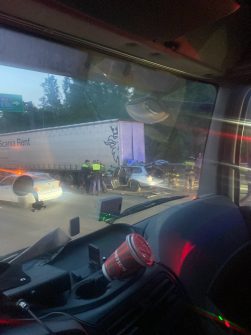 в 21:54 во Всеволожском районе, на 51 км внешней стороны КАД, водитель, управляя автомобилем…