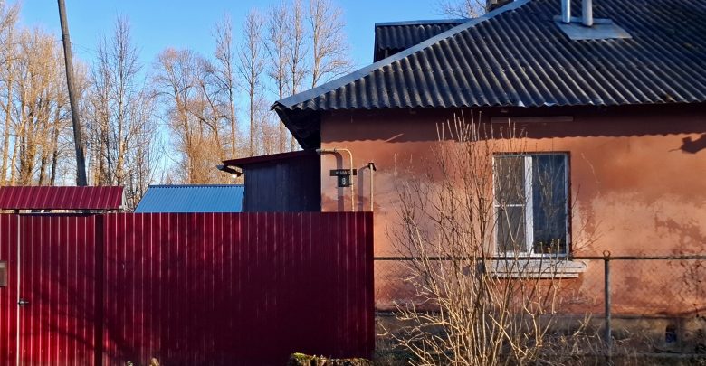 БЛАГОУСТРОЕННАЯ 3-Х КОМНАТНАЯ ЧАСТЬ ДОМА — КВАРТИРА В ГОРОДЕ ДНО ПСКОВСКОЙ ОБЛАСТИ С ВОЗМОЖНОСТЬЮ…