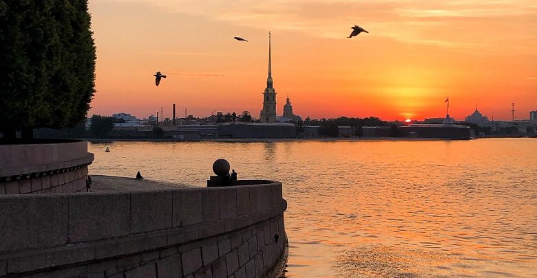 Утро на Стрелке Васильевского острова. Фото: nikitina__marinka