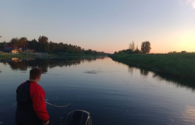 16 июля в Новоладожском канале в районе деревни Нижняя Шальдиха утонул человек. Сотрудники поисково-спасательного…