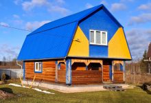 БРЕВЕНЧАТЫЙ ДОМ С БАНЬКОЙ НА ВЫСОКОМ БЕРЕГУ РЕКИ ШЕЛОНЬ В СНТ «КИПРОВО» НА ГРАНИЦЕ…
