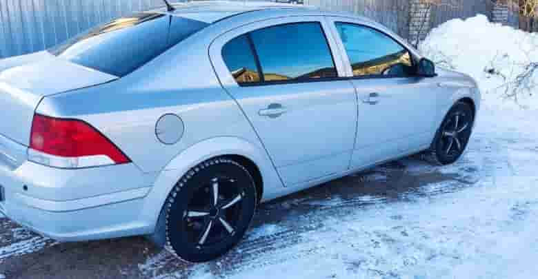 Продам OPEL ASTRA H седан 2010 года выпуска Я хозяин замечательного авто ! AMT,…