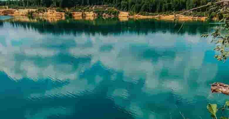 Кузьмоловский карьер Этот карьер — одно из популярных мест летнего отдыха жителей Петербурга и…