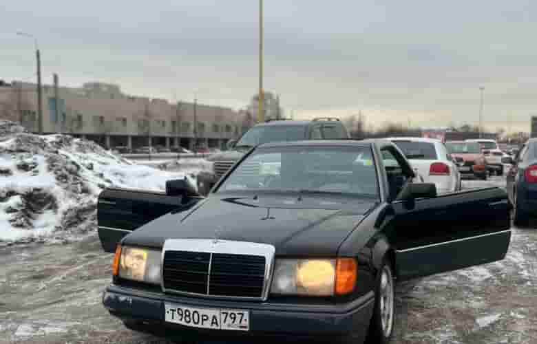 W124 купэ механика Все горит моргает, все боковые стекла отпускаются, люк ездит. По салону…